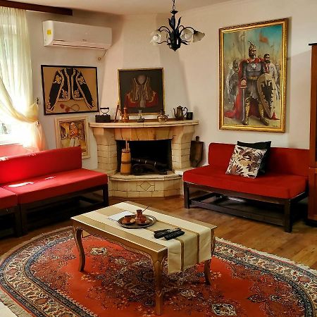 Unique Traditional House, Hosted By J&G 티라나 외부 사진