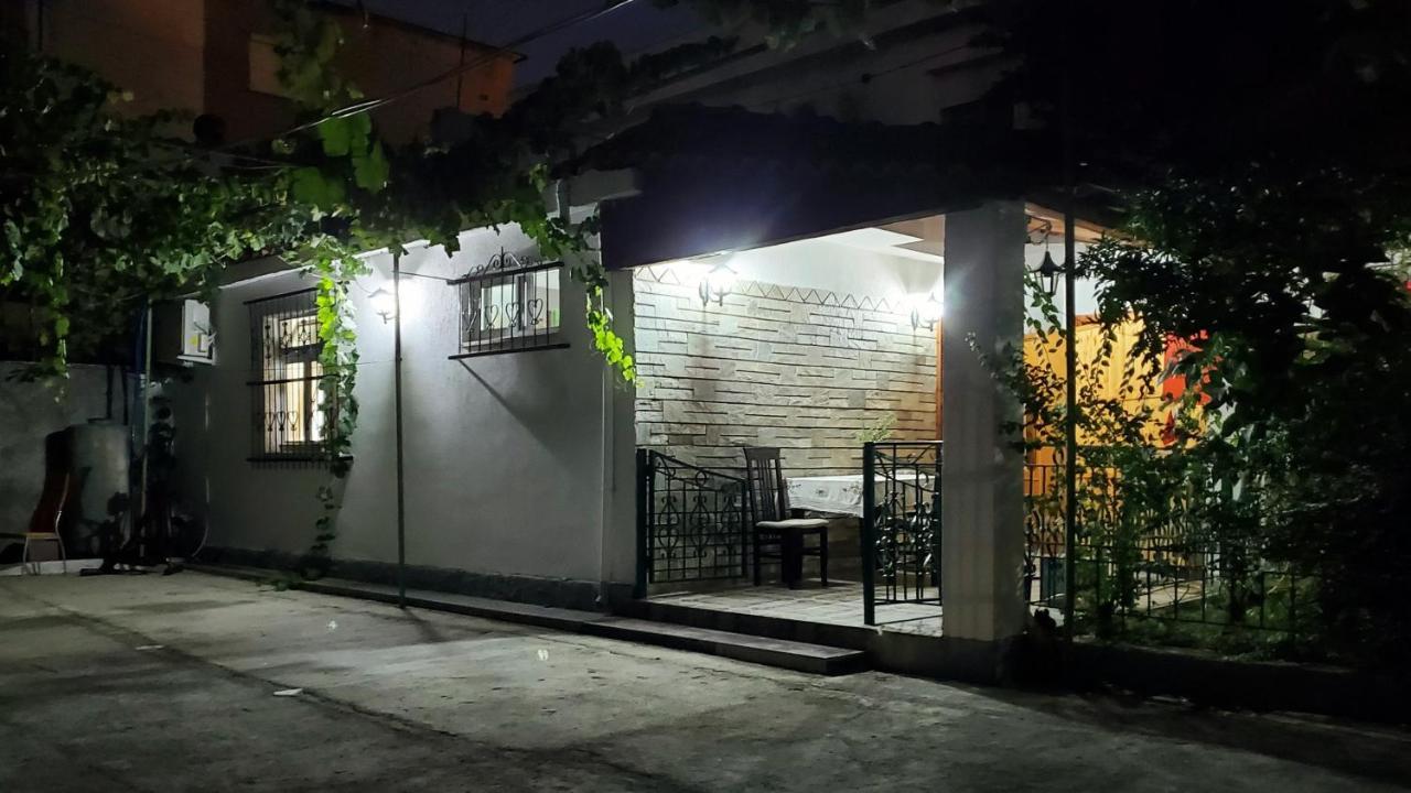 Unique Traditional House, Hosted By J&G 티라나 외부 사진