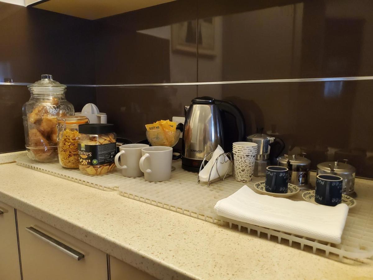 Unique Traditional House, Hosted By J&G 티라나 외부 사진